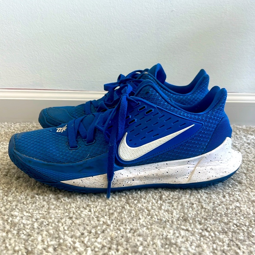 Used Nike Kyrie Low Promo Royal Blue size 10
